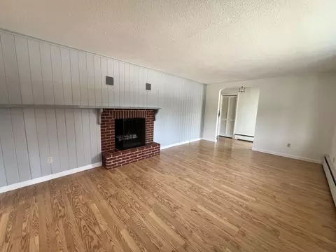 Living - 219 Washington St, Brewer, ME 04412 photo 7 of 15