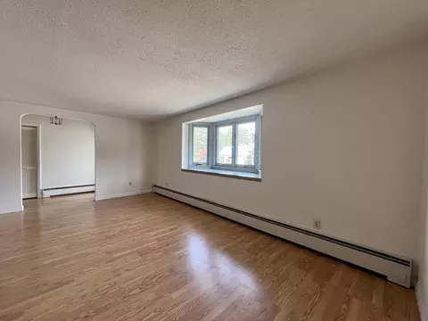 Living - 219 Washington St, Brewer, ME 04412 photo 8 of 15