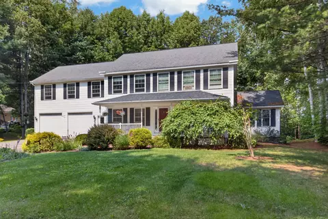 Exterior - 545 Deerfield Dr, Hermon, ME 04401 photo 4 of 28