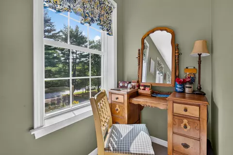 Bedroom - 545 Deerfield Dr, Hermon, ME 04401 photo 4 of 10