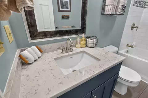 Bath - 545 Deerfield Dr, Hermon, ME 04401 photo 7 of 7