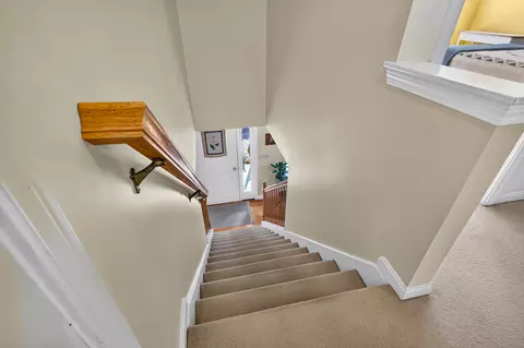 Entry Way - 545 Deerfield Dr, Hermon, ME 04401 photo 5 of 6