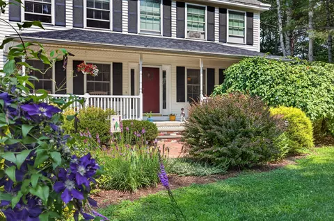 Exterior - 545 Deerfield Dr, Hermon, ME 04401 photo 5 of 28
