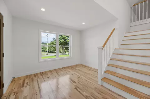 Entry Way - 629 Riverside Dr, Augusta, ME 04330 photo 4 of 13