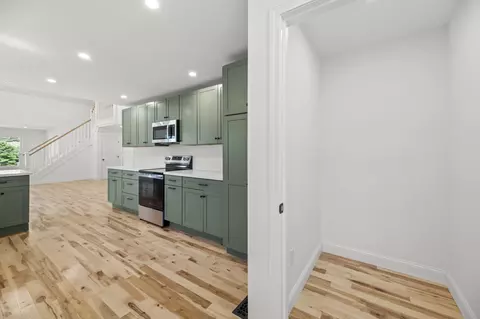 Entry Way - 629 Riverside Dr, Augusta, ME 04330 photo 3 of 13