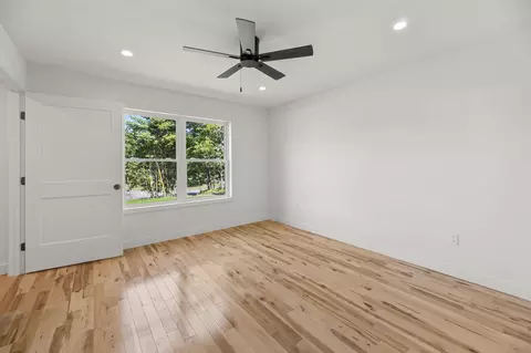 Bedroom - 629 Riverside Dr, Augusta, ME 04330 photo 1 of 10