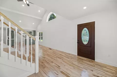 Entry Way - 629 Riverside Dr, Augusta, ME 04330 photo 5 of 13