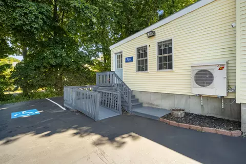 Exterior - 164 Main St, Gorham, ME 04038 photo 4 of 9