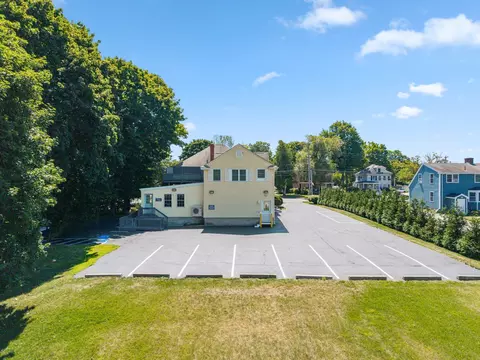 Exterior - 164 Main St, Gorham, ME 04038 photo 5 of 9