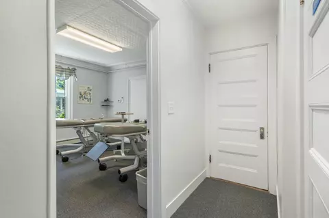 Entry Way - 164 Main St, Gorham, ME 04038 photo 11 of 13