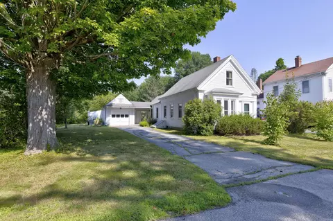 66 Spring St, Yarmouth, ME 04096