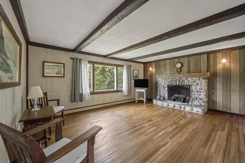 Living - 377 Pleasant Point Rd, Cushing, ME 04563 photo 1 of 3