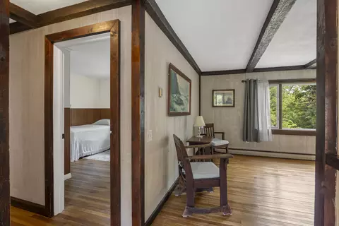 Entry Way - 377 Pleasant Point Rd, Cushing, ME 04563 photo 1 of 3