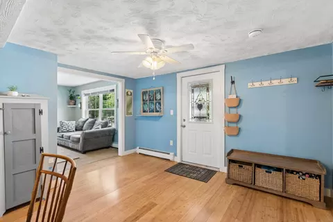 Entry Way - 263 Huston Rd, Gorham, ME 04038 photo 1 of 2