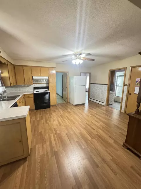 Kitchen - 48 Sylvan Ave, Lewiston, ME 04240 photo 1 of 3