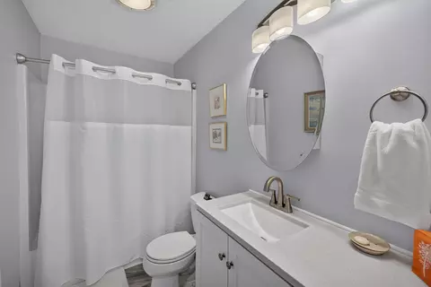 Bath - 89 Alexander Dr, Gorham, ME 04038 photo 5 of 9