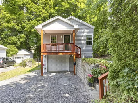 49 Oakdale Ave, South Portland, ME 04106