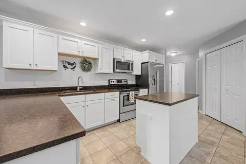 Kitchen - 129 Mayberry Rd, Gray, ME 04039 photo 1 of 2