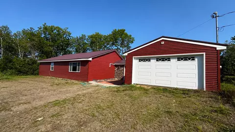 Exterior - 77 Line Rd, Dexter, ME 04930 photo 2 of 8