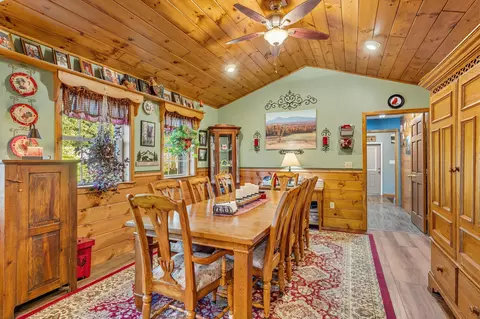 Dining - 3312 W River Rd, Sidney, ME 04330 photo 1 of 2