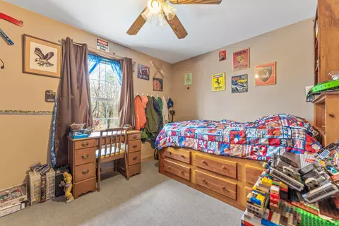 Bedroom - 3312 W River Rd, Sidney, ME 04330 photo 4 of 14
