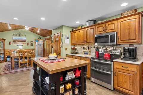 Kitchen - 3312 W River Rd, Sidney, ME 04330 photo 5 of 5