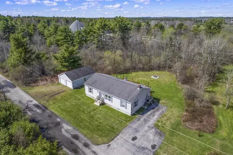 13 Liberty Dr, West Gardiner, ME 04345