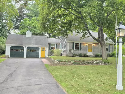 4 Dunstan Ave, Scarborough, ME 04074