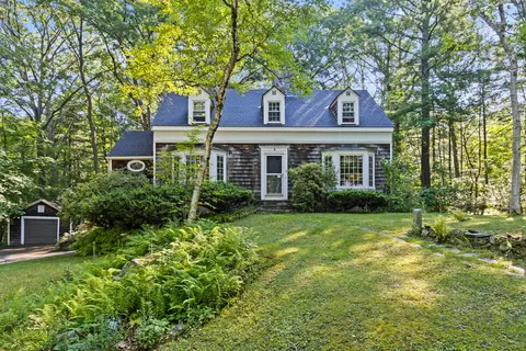 5 Lindenwood Rd, Cape Elizabeth, ME 04107