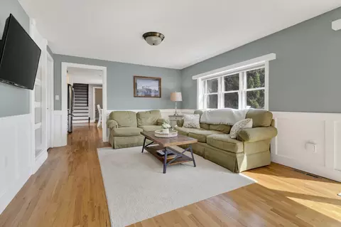 Living - 6 Settlers Way, Gorham, ME 04038 photo 2 of 4