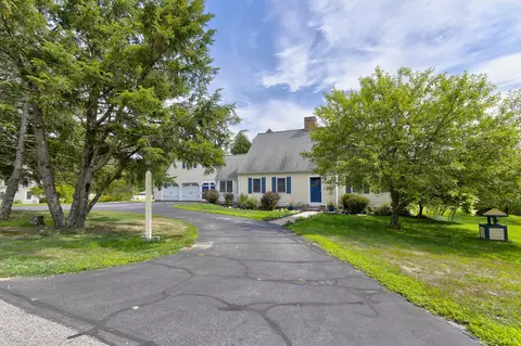 Exterior - 6 Settlers Way, Gorham, ME 04038 photo 6 of 17