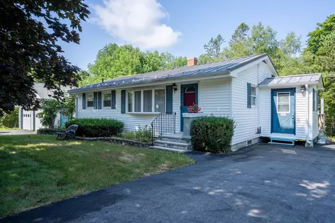 192 Central St, Bucksport, ME 04416