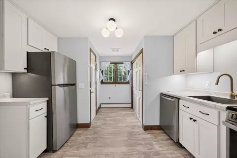 Entry Way - 332 Pool St, Biddeford, ME 04005 photo 1 of 1