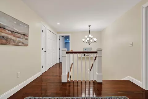 Entry Way - 7 Arrowhead Ridge Rd, Freeport, ME 04032 photo 5 of 5