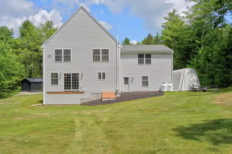 Exterior - 7 Arrowhead Ridge Rd, Freeport, ME 04032 photo 4 of 5