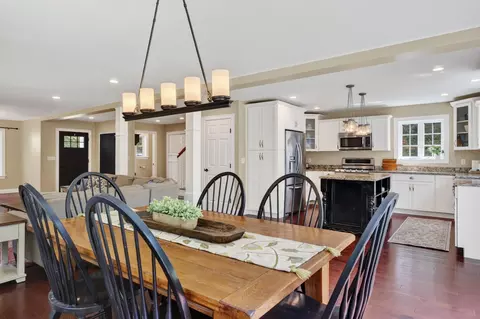 Dining - 7 Arrowhead Ridge Rd, Freeport, ME 04032 photo 3 of 4