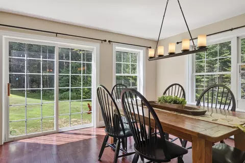 Dining - 7 Arrowhead Ridge Rd, Freeport, ME 04032 photo 2 of 4
