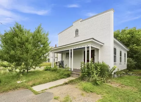 95 Main St, Unity, ME 04988