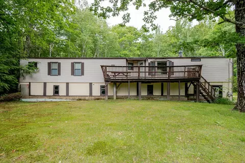 44 Scott Dr, Monmouth, ME 04259
