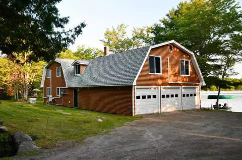 308 Stanhope Mill Rd, Lincoln, ME 04457