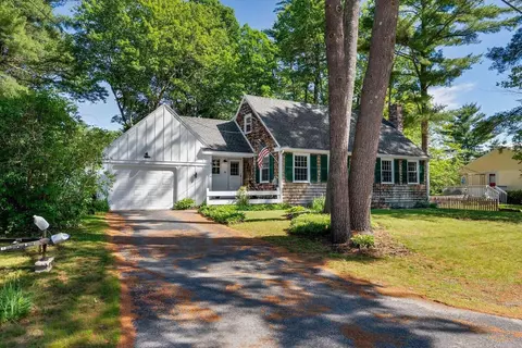 12 Arcadia Dr, Windham, ME 04062