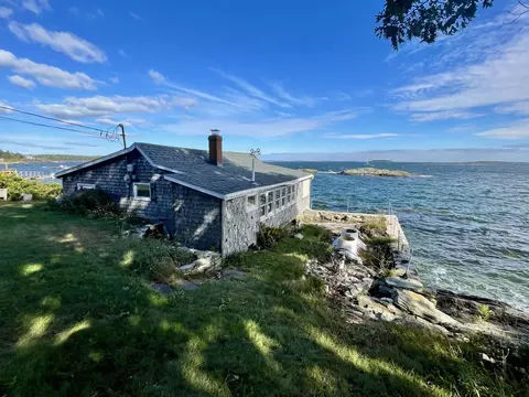 1949 Harpswell Islands Rd, Harpswell, ME 04003