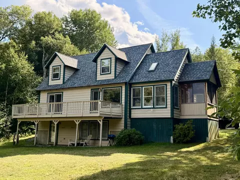 54 Landing Rd S, Hancock, ME 04640