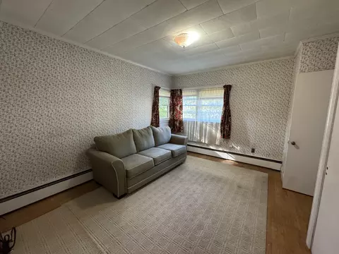 Bedroom - 6 Fairview Ave, Augusta, ME 04330 photo 1 of 7