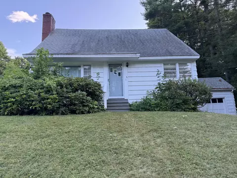 Exterior - 6 Fairview Ave, Augusta, ME 04330 photo 4 of 9