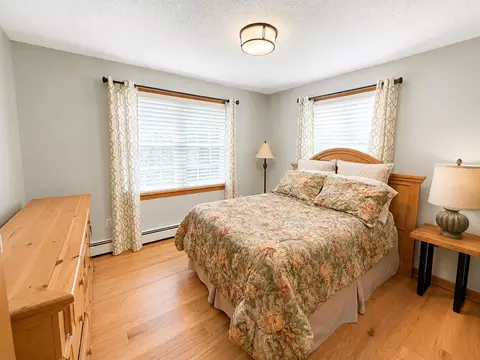 Bedroom - 866 Greenbush Rd, Exeter, ME 04435 photo 3 of 4