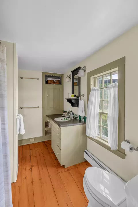 Bath - 15 Old Stage Rd, Woolwich, ME 04579 photo 1 of 6