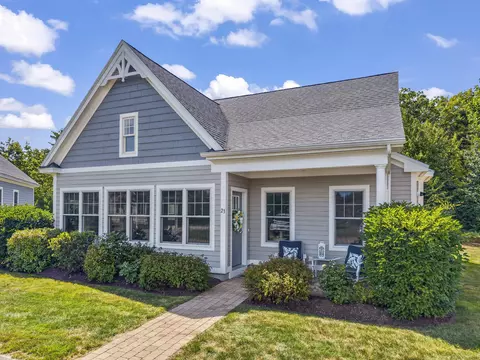 23 Adams Ln #4, Arundel, ME 04046