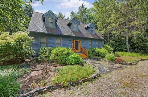 45 Knowles Point Rd, Bridgton, ME 04009