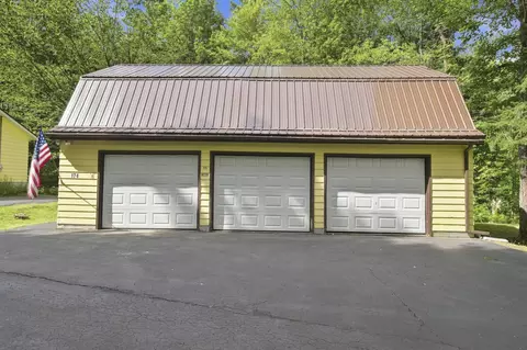 Exterior - 174 Davis Rd, Fairfield, ME 04937 photo 3 of 8